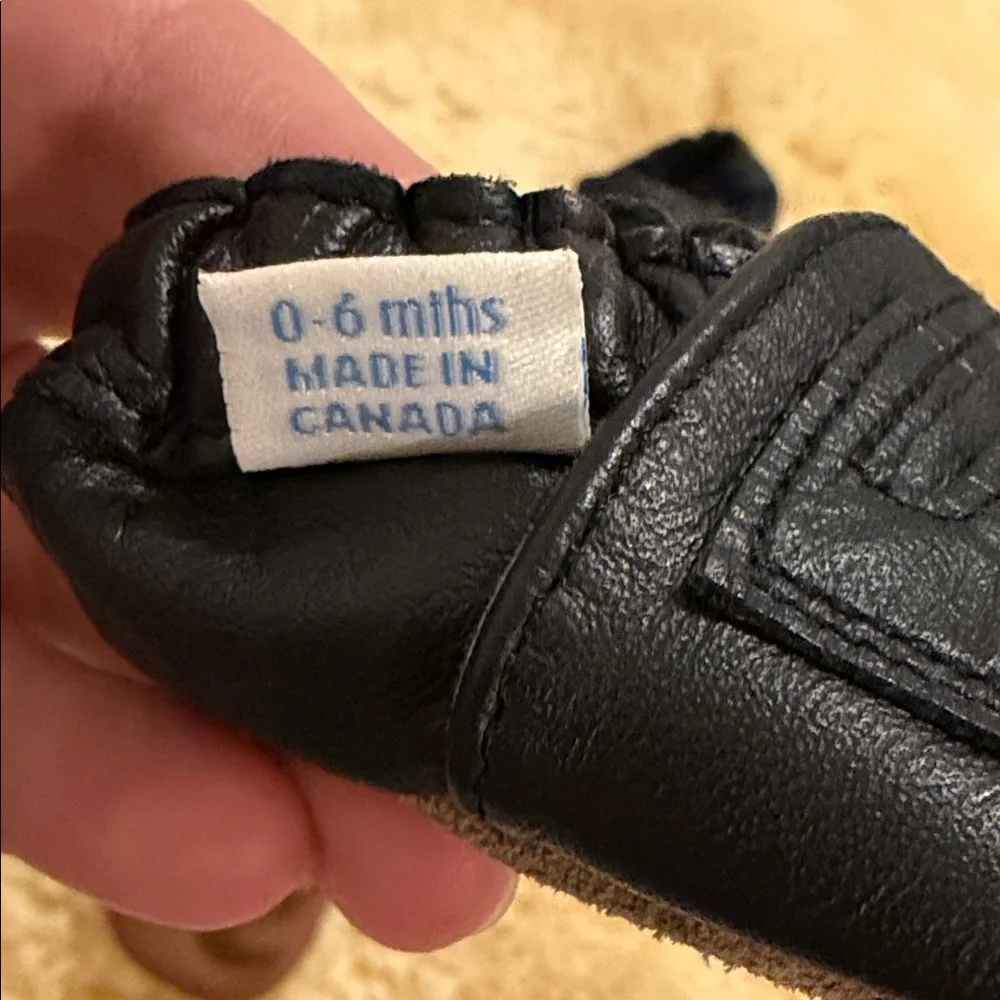 Bundle Brown Freshly Picked and Black Robeez Baby Moccasins Leather size 0-6 m